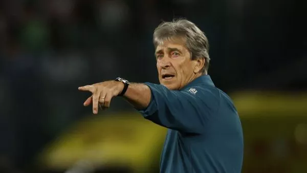 Manuel Pellegrini se encuentra negociando su futuro con el Betis