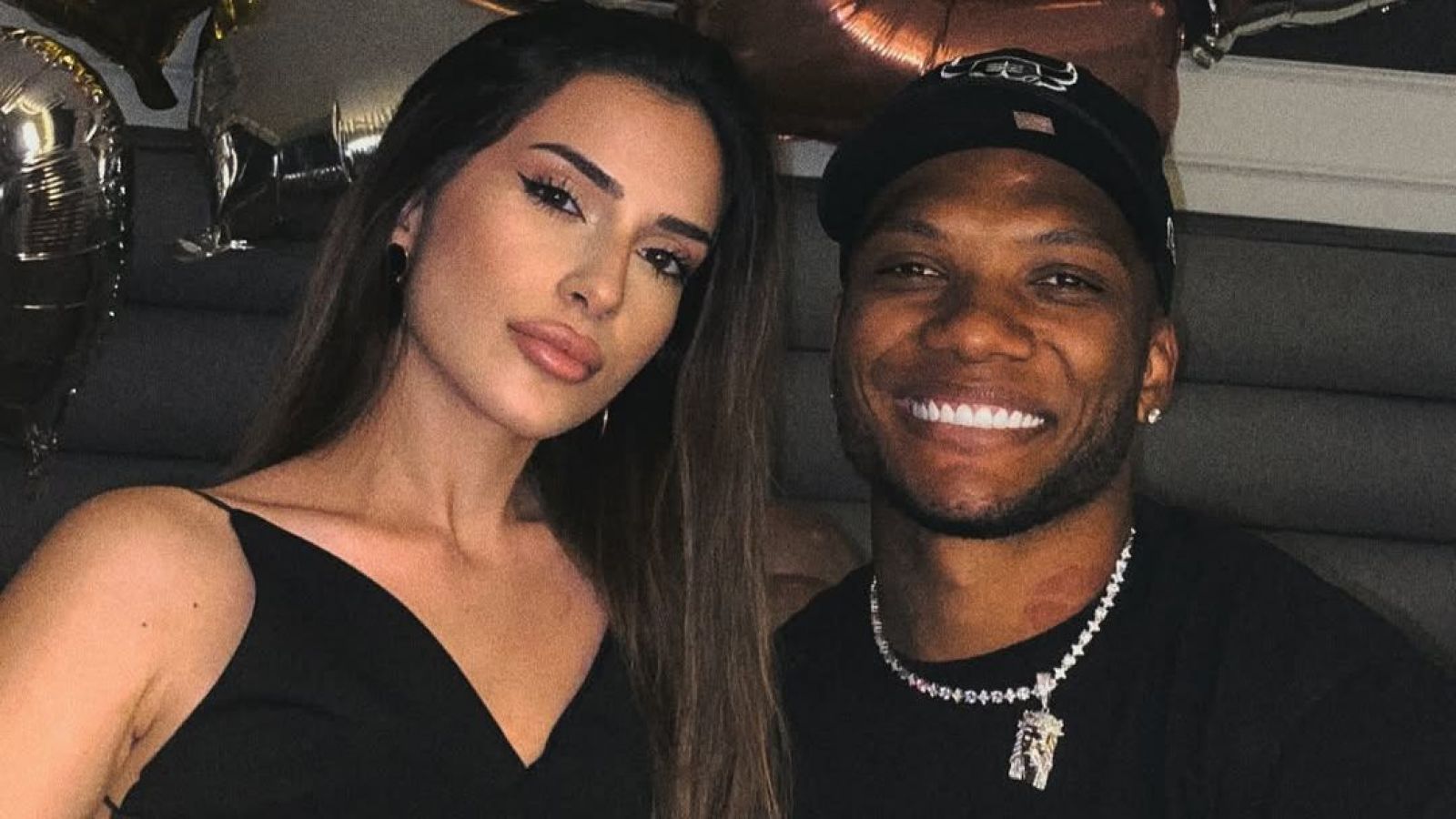 El mensaje de la novia de Junior Fernandes que causó furor entre hinchas de la U