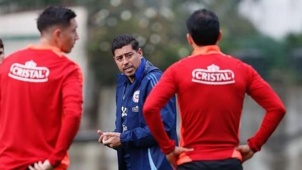Francisco Sierralta fue liberado de La Roja a minutos del partido ante Rusia