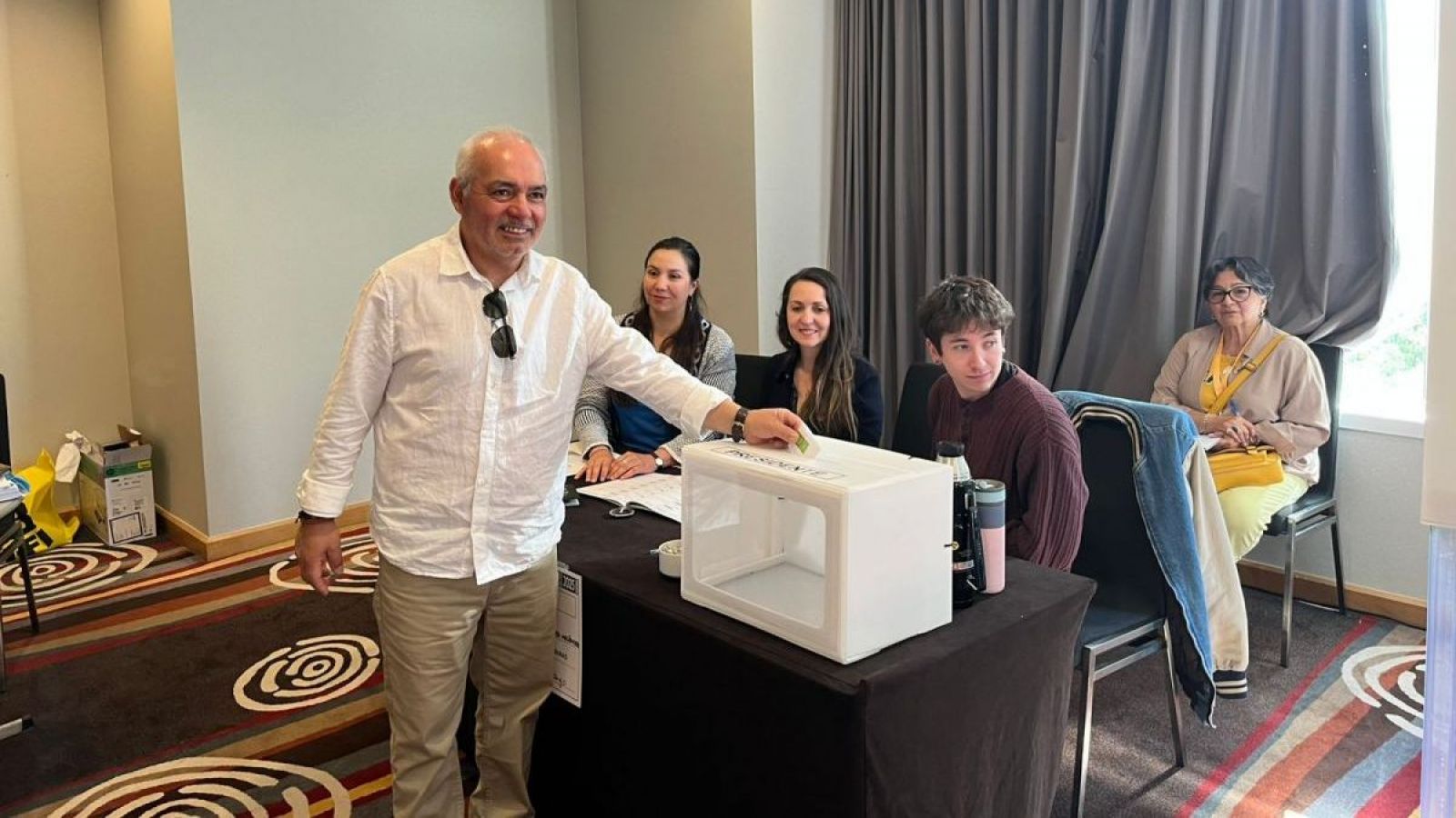 Elecciones 2025: así debutó el primer voto de chilenos en el extranjero