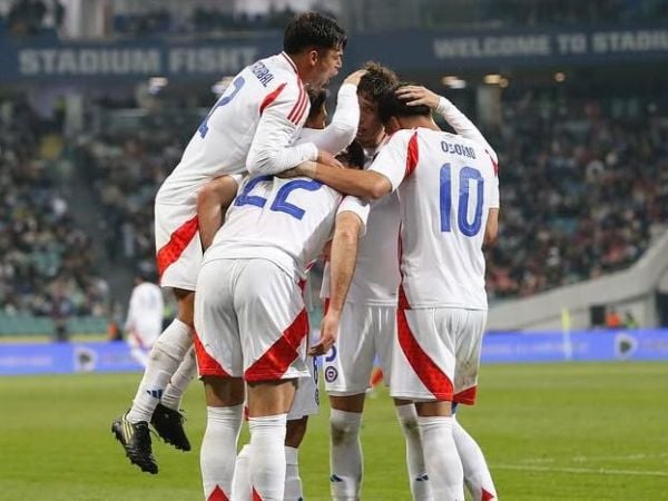Ben Brereton fue destacado por los hinchas tras el triunfo de La Roja ante Rusia