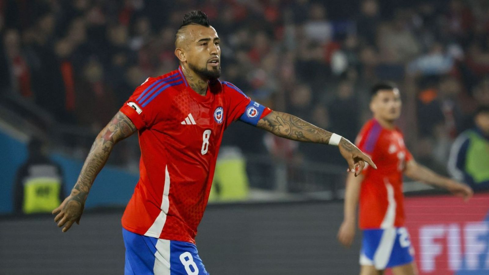 Arturo Vidal con la camiseta de la Selección Chilena
