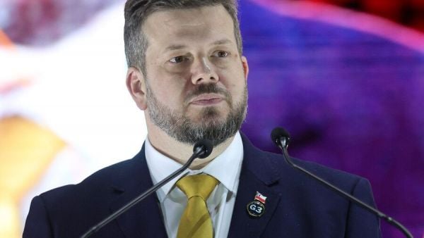 Kaiser descarta negociaciones para integrar posible gobierno de Kast