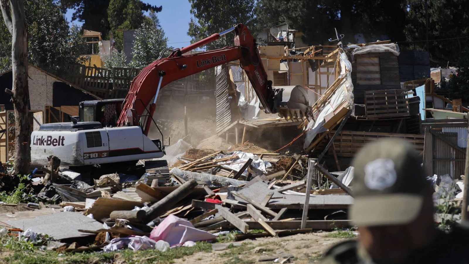 Desalojo en toma Union Sin Fronteras de Placilla