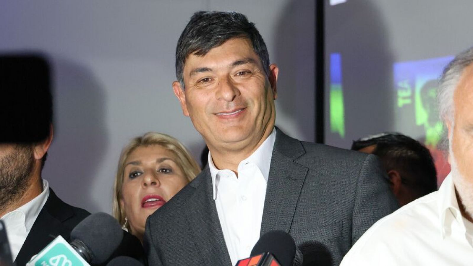 Parisi ve "carrera corrida pero no tan ganada" en favor de Kast vs. Jara