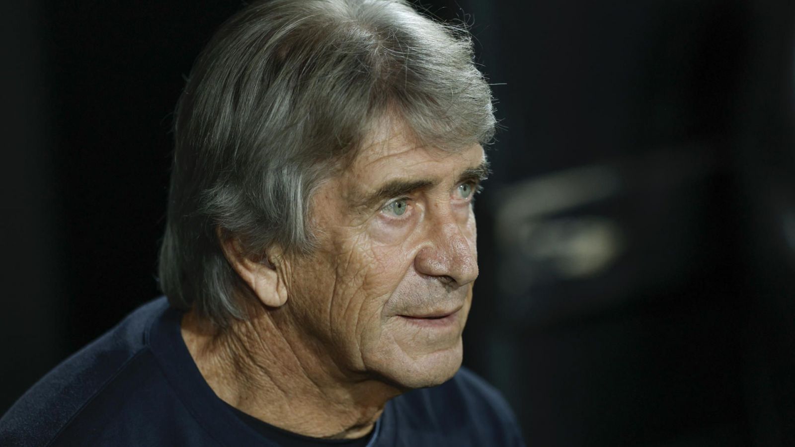 Manuel Pellegrini fue consultado si prefiere renovar con el Betis o arribar a La Roja