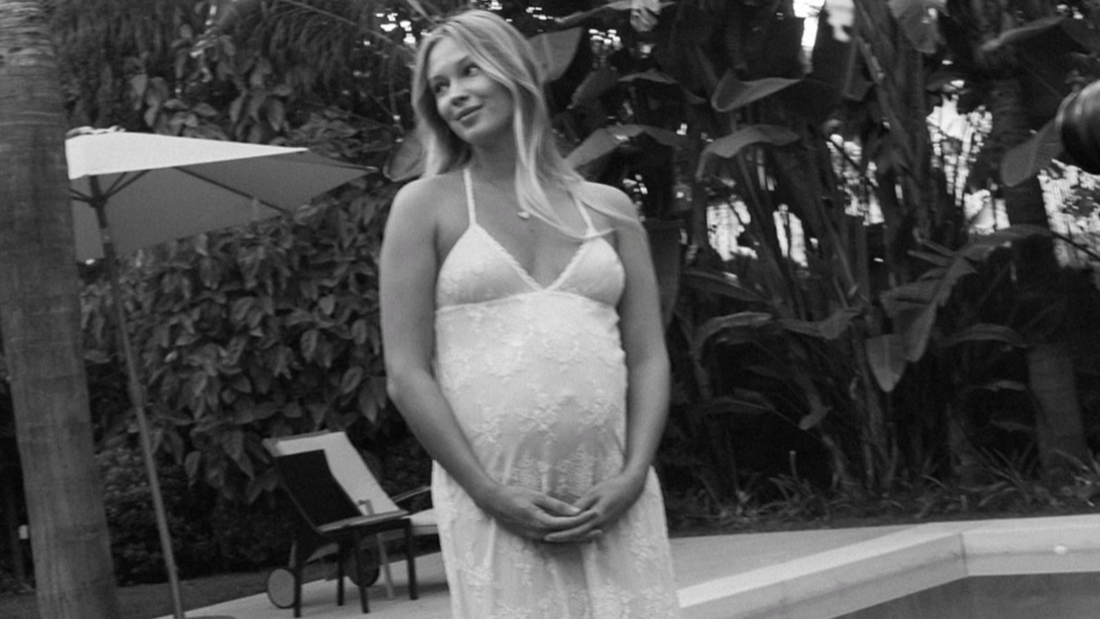 Alexandra Litvinova, pareja de Alexis Sánchez, anuncia que está embarazada