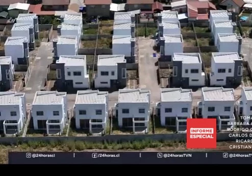 Denuncian abandono de inmobiliaria, sin casa y sin plata