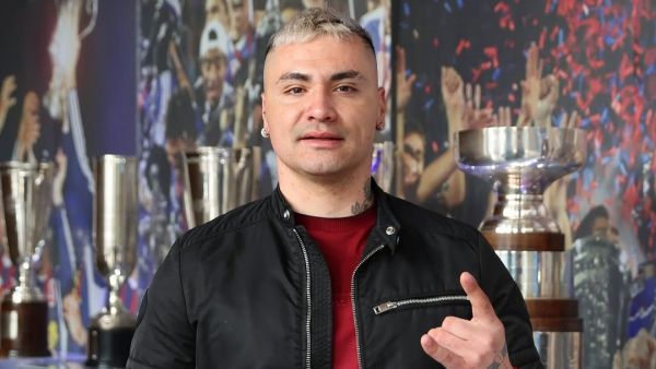 Cristóbal Campos hizo un llamado de ayuda tras sufrir un robo en su casa, donde perdió algunas camisetas de su colección