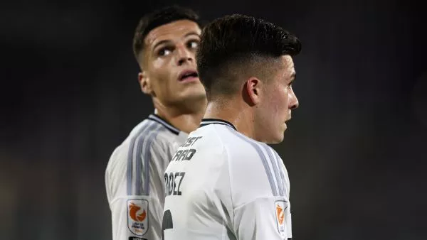 Colo Colo arriesga sanción por lienzo con mensaje político