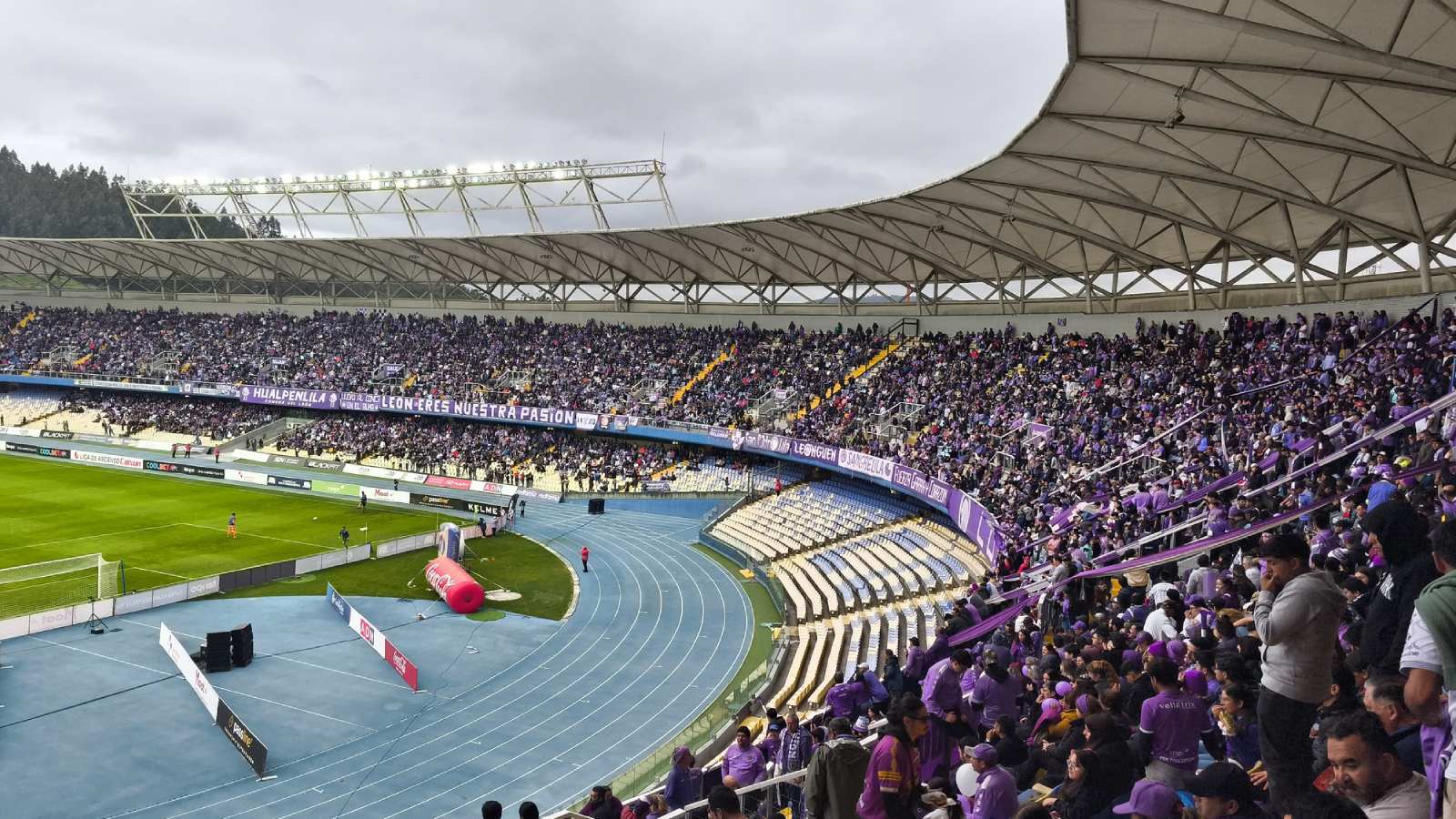 Estadio Ester Roa Rebolledo lleno por hinchas de Deportes Concepción