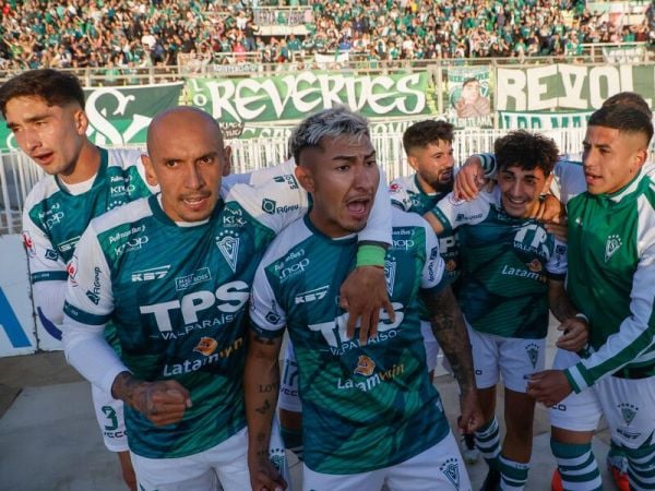 Ethan Espinoza en Wanderers