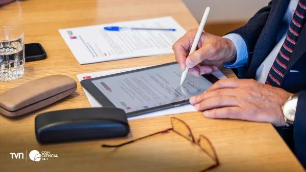 Autoridades de Chile y Perú firman acuerdo para integrar a Perú al proyecto Latam-GPT.