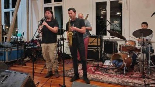 Centro cultural de jazz en Valdivia
