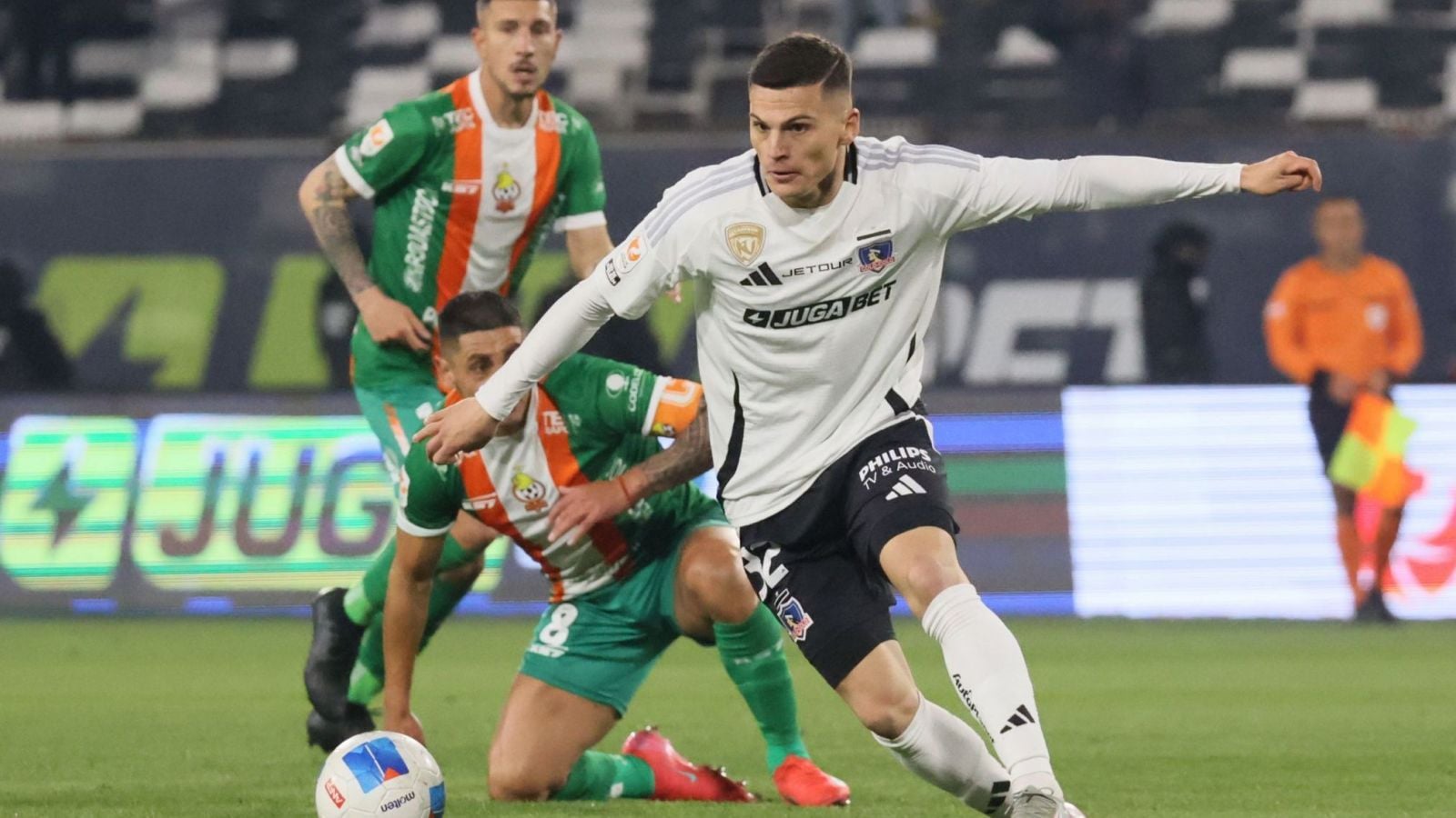 Colo Colo y Cobresal se juegan puestos de clasificación a la Copa Sudamericana en la penúltima fecha del torneo.