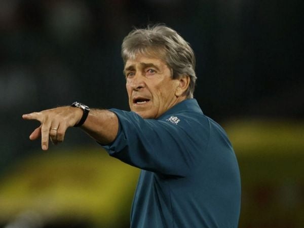 Betis anuncia la renovación de Manuel Pellegrini