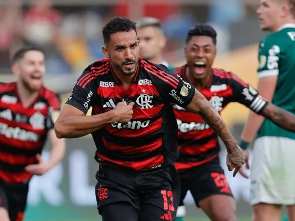 Danilo celebrando su gol en la final de la Copa Libertadores