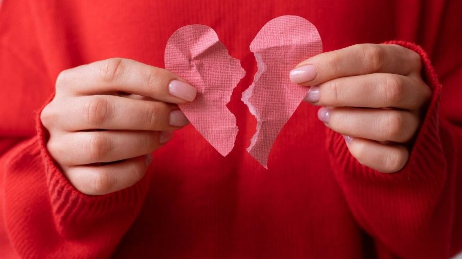 Corazón de papel roto. Cómo volver con mi ex