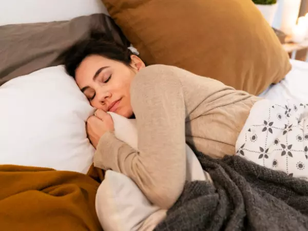 Persona durmiendo. Foto referencial.