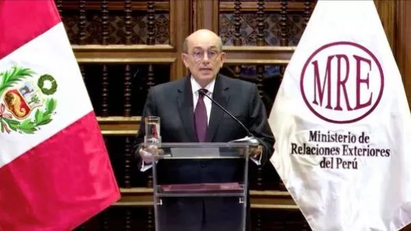 Hugo de Zela, canciller de Perú