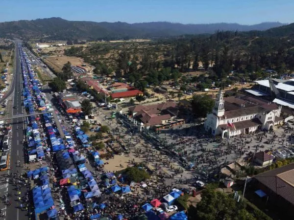 Ruta 68 y peregrinación a Lo Vásquez