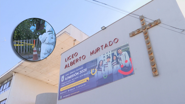 Liceo Alberto Hurtado de Quinta Normal junto a pericias de Carabineros.