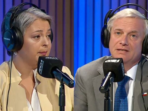 Jeannette Jara y José Antonio Kast en debate ARCHI