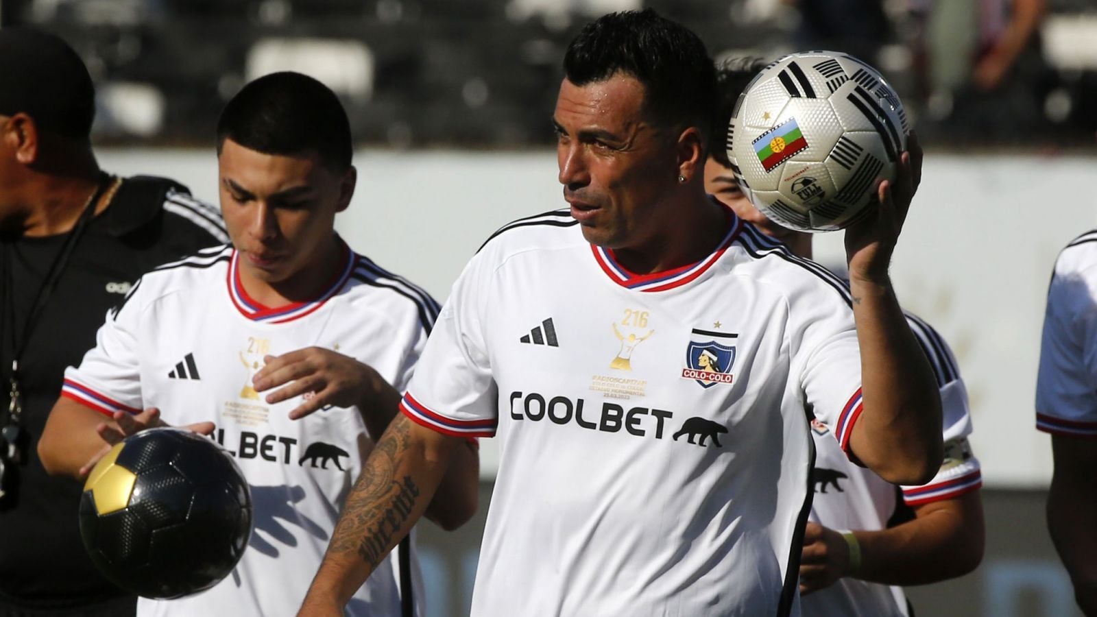 Esteban Paredes sufrió un alza de presión