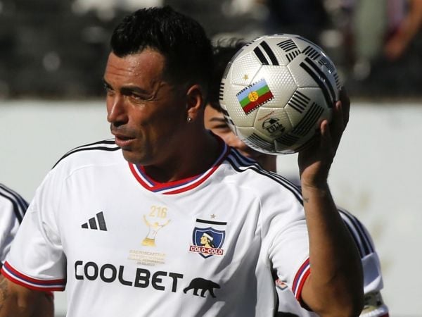 Esteban Paredes sufrió un alza de presión