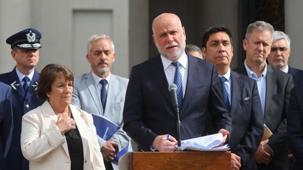 Gobierno y fronteras: 