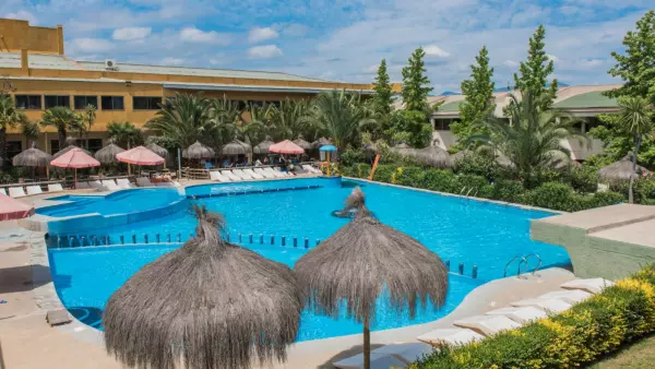 Clausuran resort Rosa Agustina