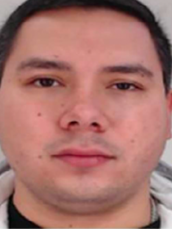 “No pueden entrar al local nuestro”: testigo reservado revela que carabinero vendía armas y drogas a la mafia china