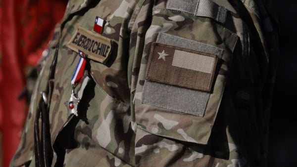 Capitán de Ejército murió tras caer en parapente en Iquique