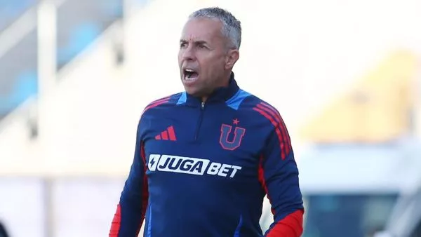Gustavo Álvarez reaccionó molesto tras la victoria de la U que no fue suficiente para obtener un cupo a Copa Libertadores