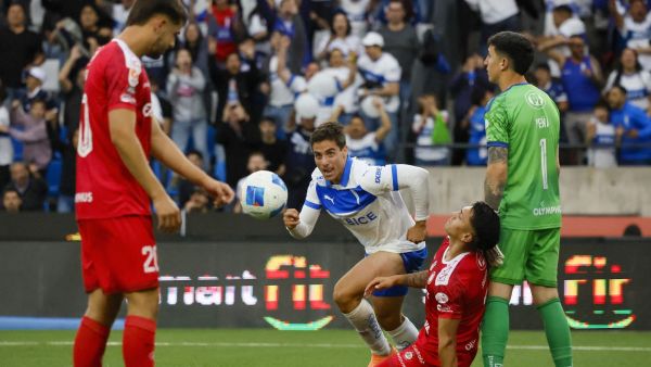 La UC derrotó a Unión La Calera y se quedó con el Chile 2 a Copa Libertadores.