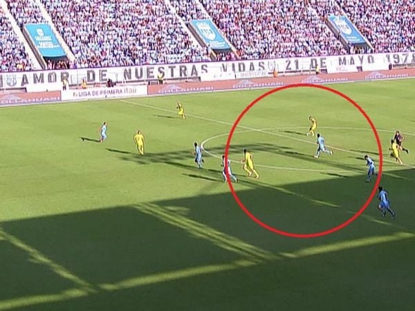 La U sufrió la anulación de un gol ante Deportes Iquique en el primer tiempo.