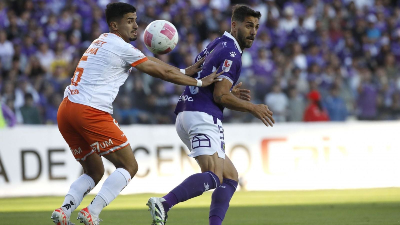 Cobreloa y Deportes Concepción definirán al segundo equipo que ascenderá a la Primera División