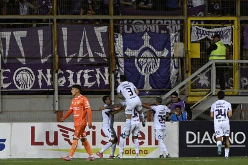 Deportes Concepción derrotó a Cobreloa y consiguió regreso a Primera División