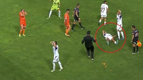 Jonathan Espínola sufrió una escalofriante lesión en la final por el ascenso