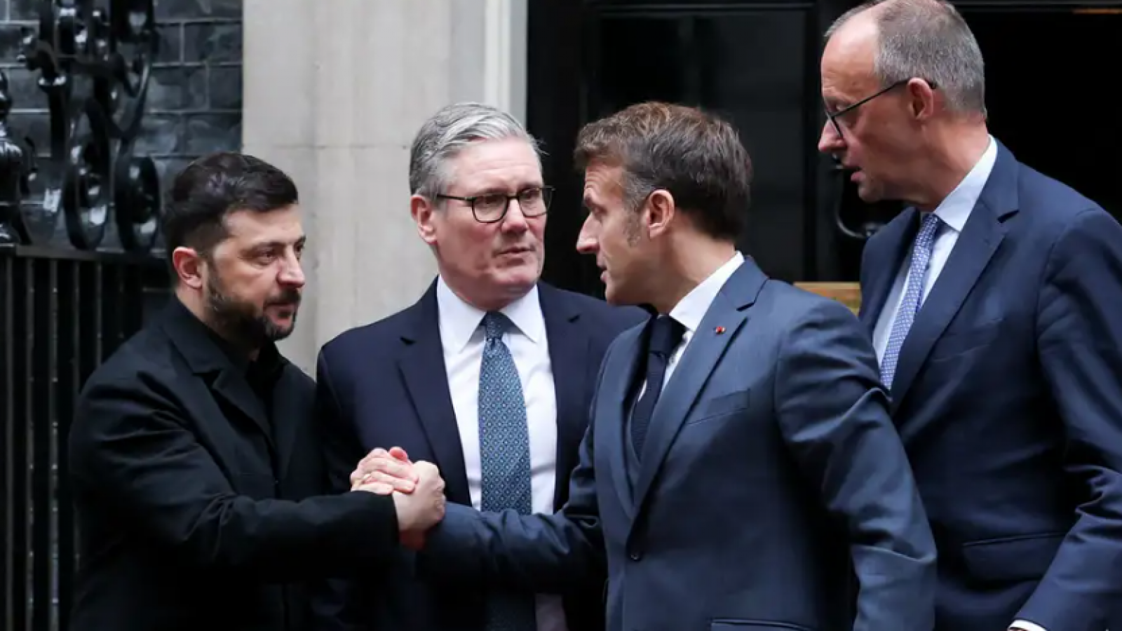 Alemania, Reino Unido y Francia respaldan a Zelenski