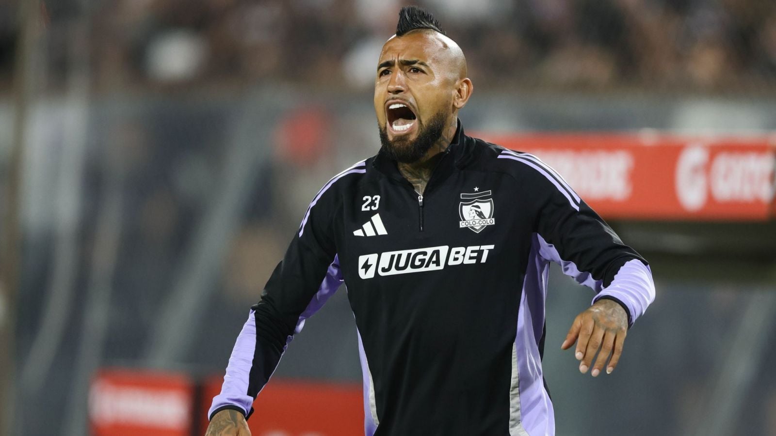 Arturo Vidal disparó contra Fernando Ortiz y ByN tras fracaso de Colo Colo