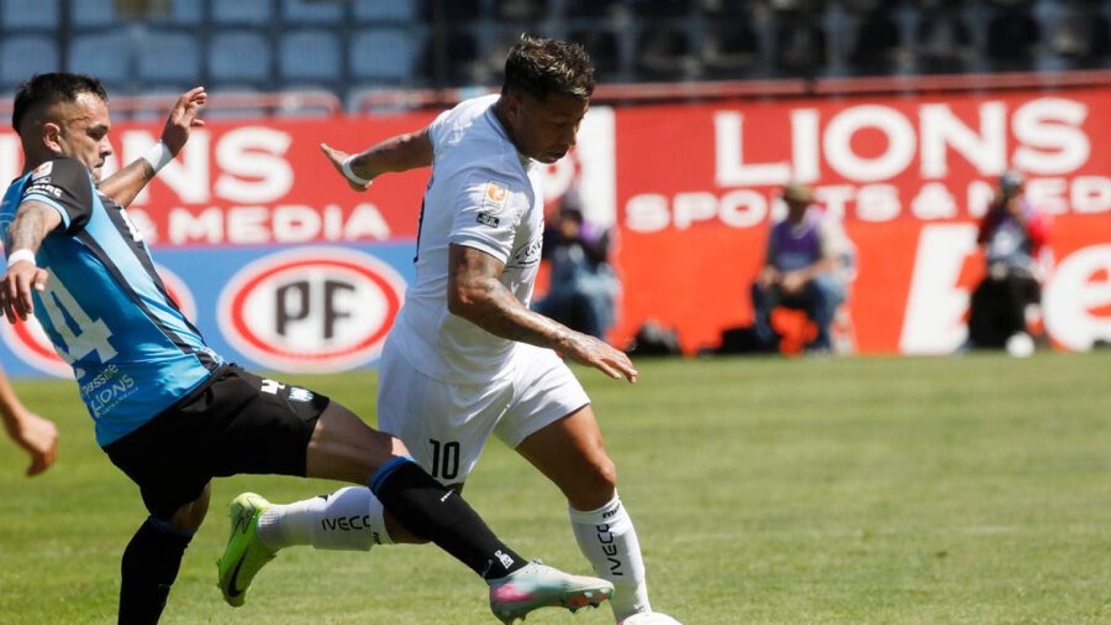 Leonardo Valencia en Audax