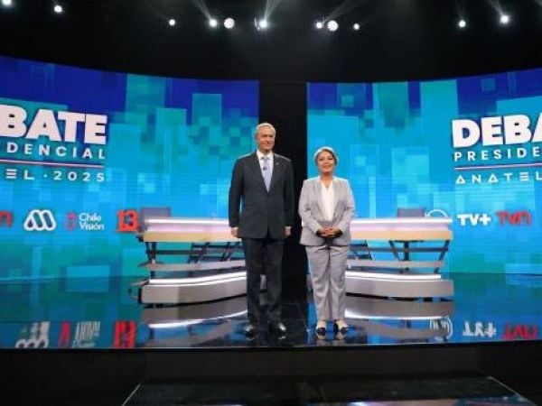 debate anatel jara kast