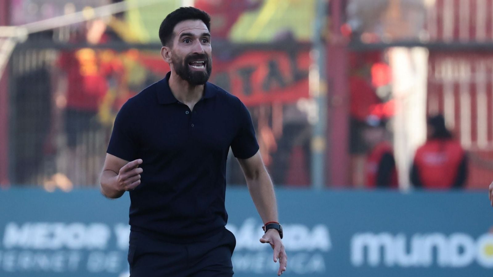 Unión Española ratificó a Gonzalo Villagra como técnico