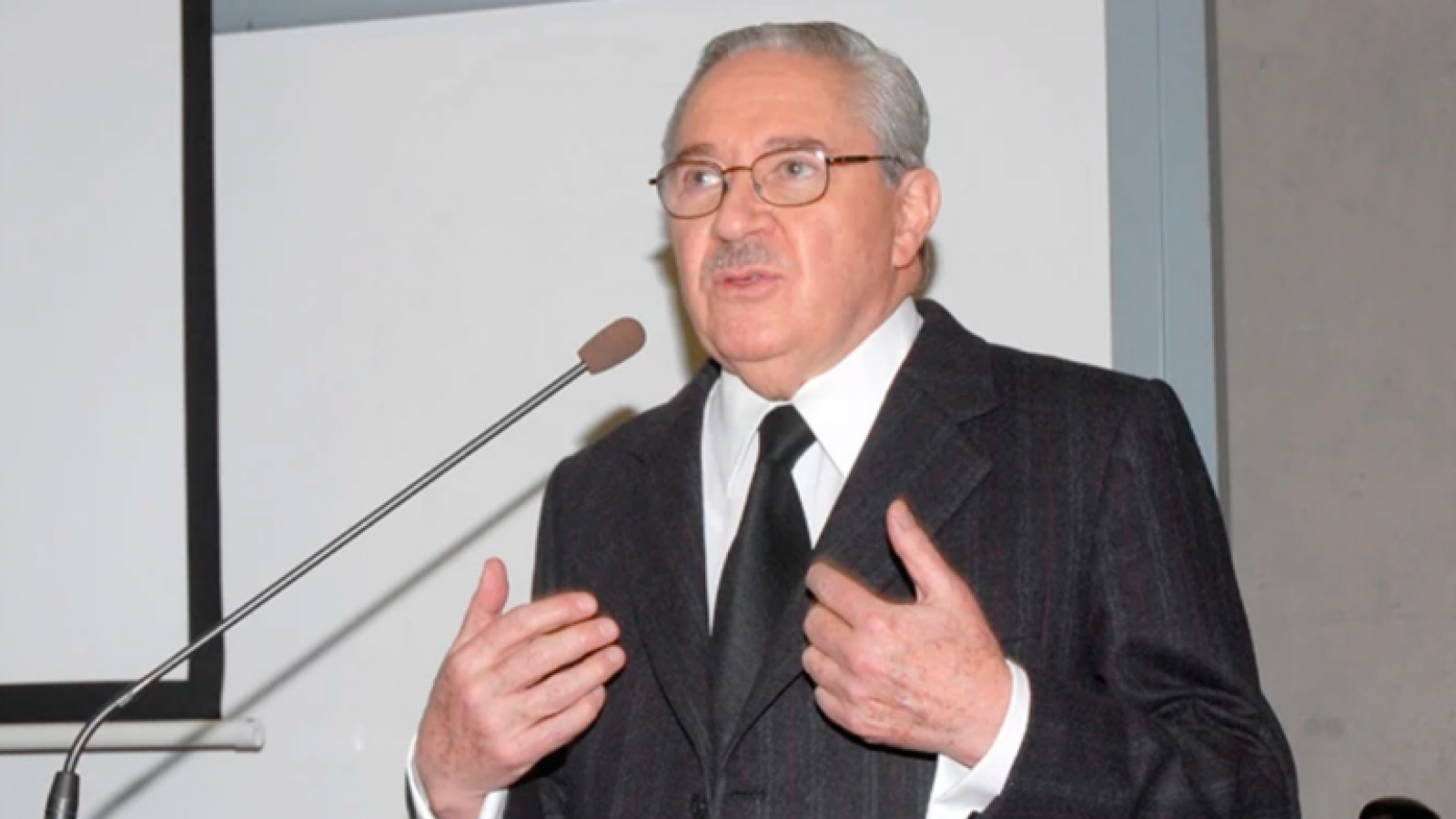 Muere Pablo Rodríguez Grez