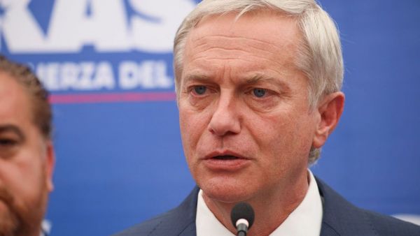 Hijos de Cecilia Bottai por Kast y posible indulto a Krassnoff