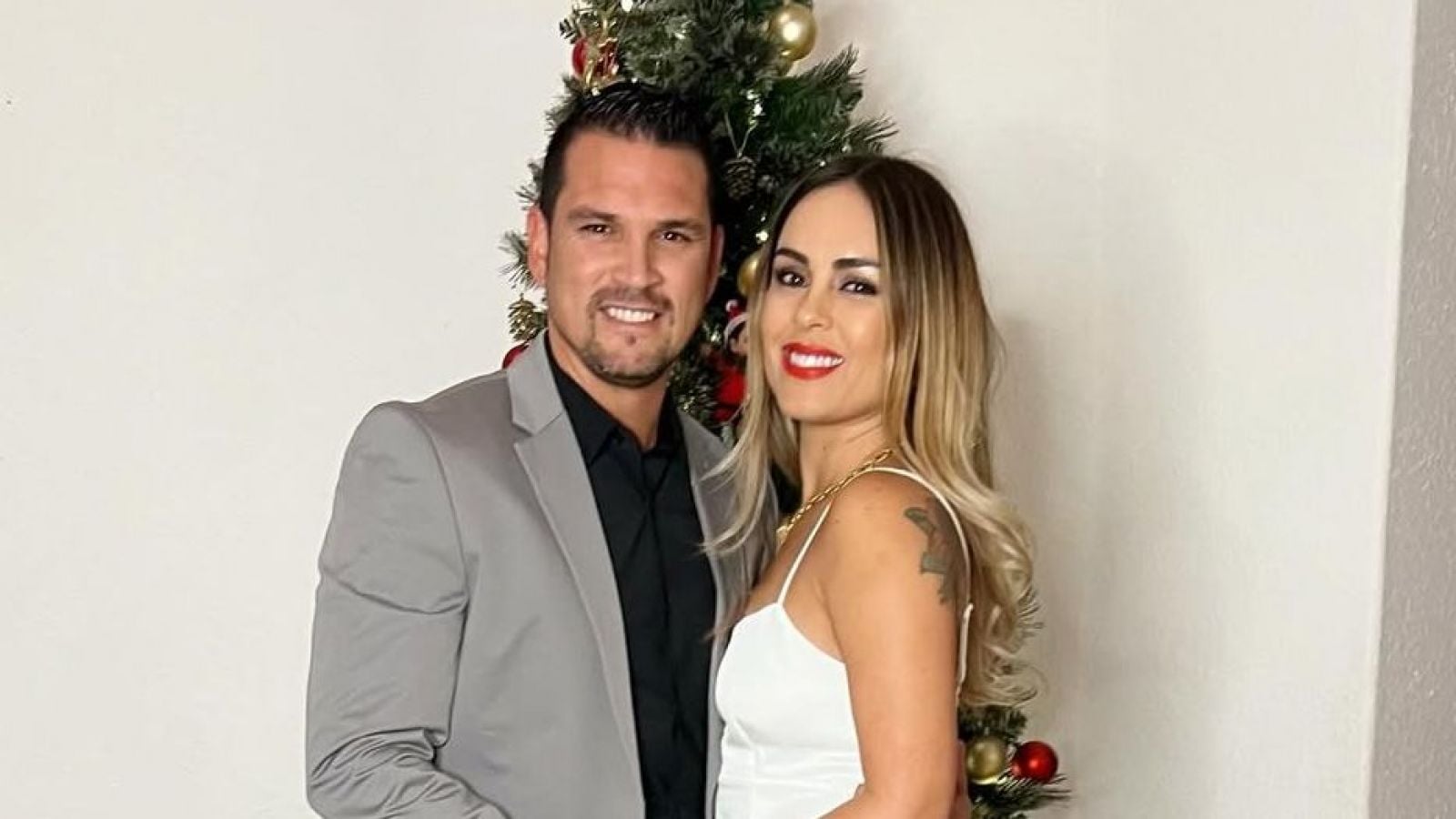 Maura Rivera y Mark González arriendan lujosa casa