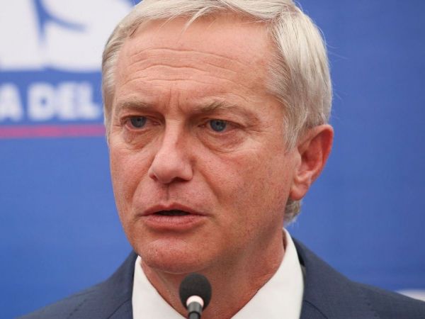 Hijos de Cecilia Bottai por Kast y posible indulto a Krassnoff