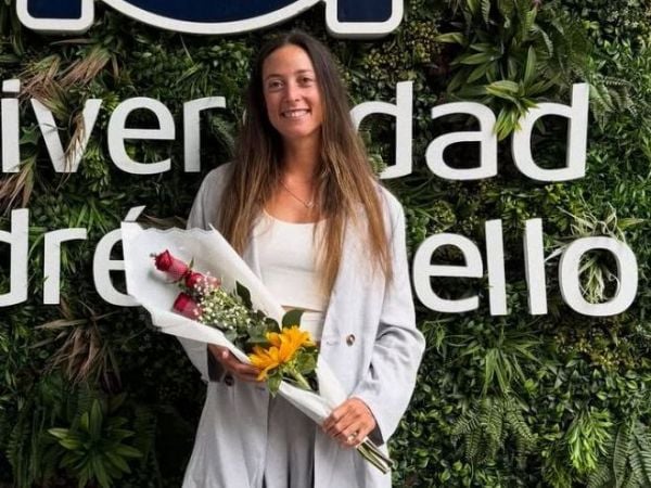 Antonia Abraham celebró que terminó su carrera universitaria