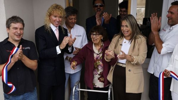 Leonardo Farkas tras inauguración de casas en Canal Chacao